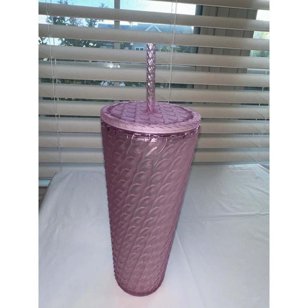 Starbucks Pink‎ Soft Matte Chain Link Venti Cold Cup Tumbler 24oz with Straw